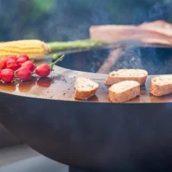 Braséro Barbecue Ø80cm, Planche De Cuisson, Stockage Bois Et Housse 8 Braséro Barbecue Ø80cm, Planche De Cuisson, Stockage Bois Et Housse -Outdoor Living Soldes fpbbq80kdbk 2c66a32011648ed93608811340cc631e