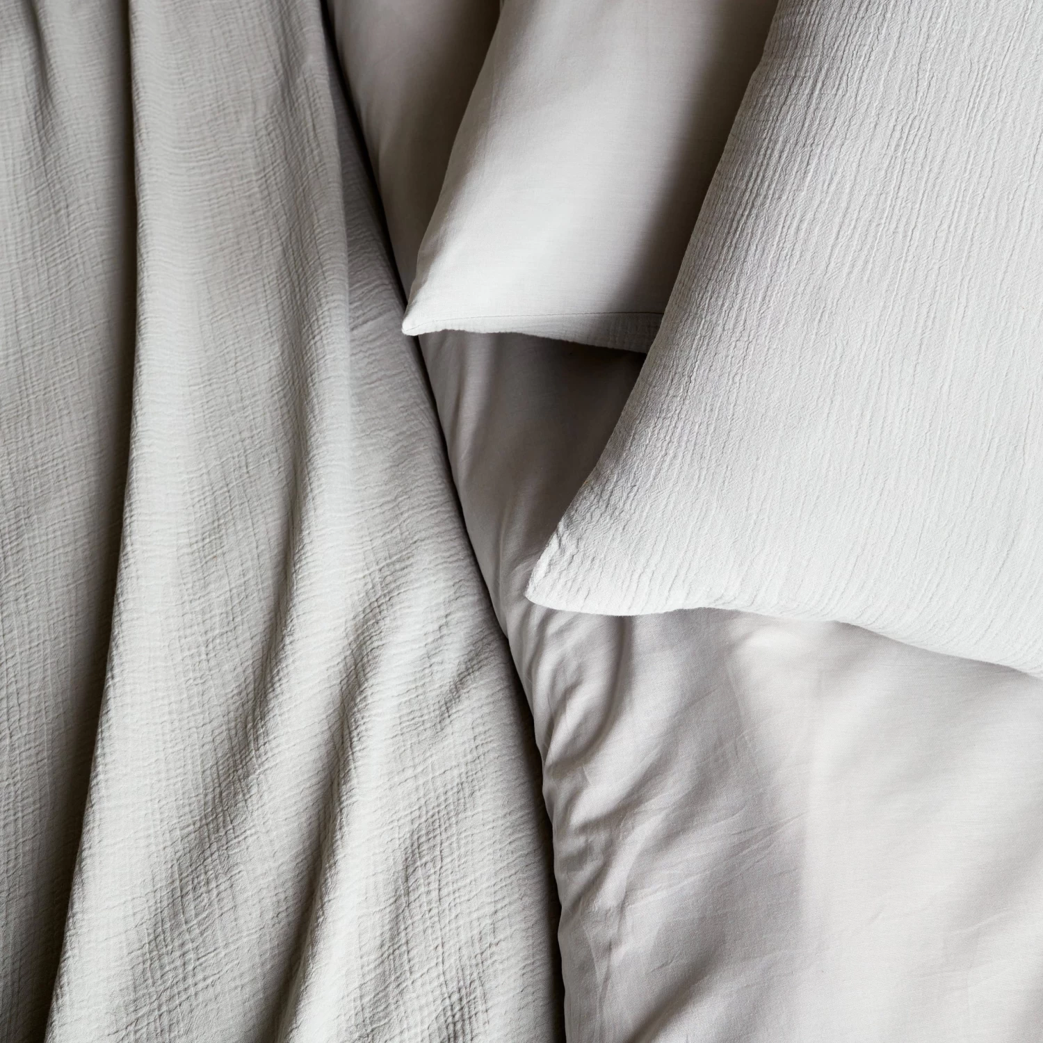 Parure De Lit Gaze De Coton Gris Clair 4 Parure De Lit Gaze De Coton Gris Clair – Image 2